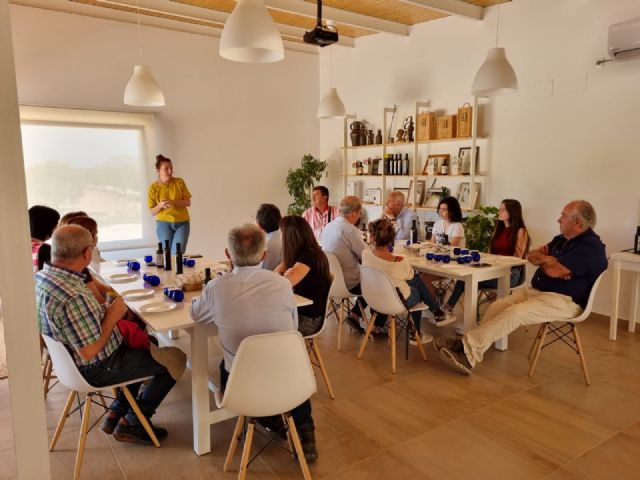 Intercambio de experiencias entre establecimientos turísticos de las rutas del vino de Yecla y Bullas - 2, Foto 2