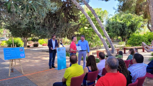 La Comunidad entrega los certificados a los primeros 85 operadores agroambientales que asesorarán a las explotaciones del entorno del Mar Menor - 1, Foto 1