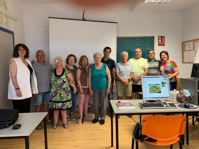 Clausura taller de informática e internet para mayores - 4, Foto 4