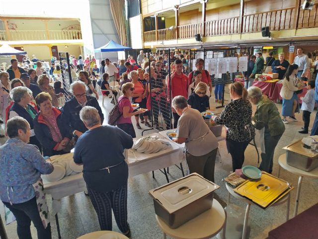 Librería Delfos de Argamasilla de Calatrava, celebra el Día de la Región sacando los libros a la calle y una exposición de antiguos anuncios - 3, Foto 3