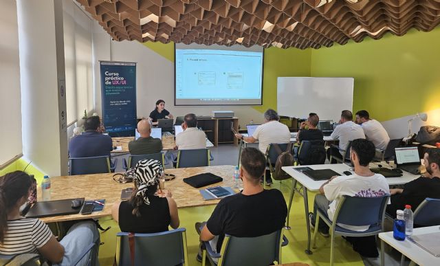 Una veintena de pymes y trabajadores del sector TIC reciben formación intensiva y exclusiva en diseño centrado en el usuario - 1, Foto 1