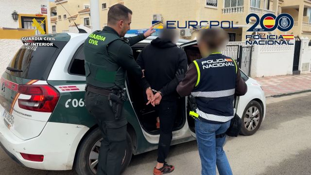 Desmantelada una organización criminal presuntamente dedicada al favorecimiento de la inmigración irregular mediante 'pateras taxis' a través de Murcia, Almería y Alicante - 4, Foto 4