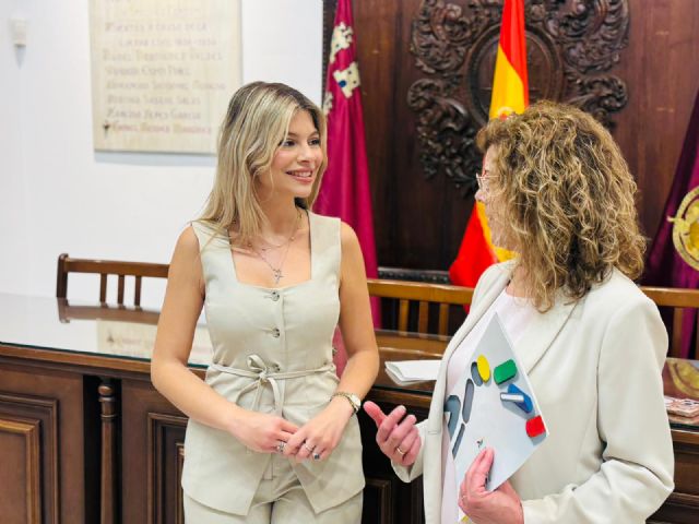 Lorca acoge la representaci�n teatral 'Porque somos y estamos' protagonizada por personas con discapacidad visual de la ONCE