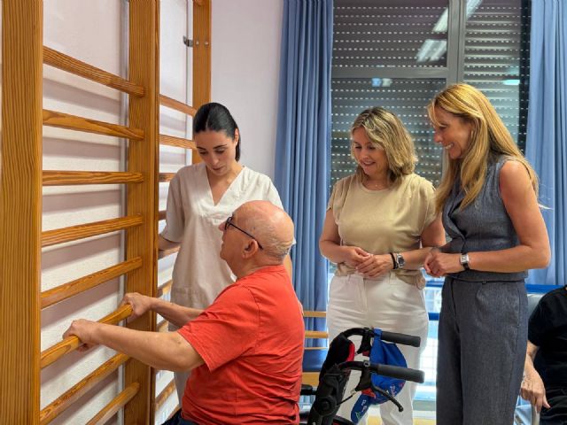 El Centro de Estancias Diurnas de Cabezo de Torres amplía su sala de fisioterapia para reforzar la atención a sus usuarios - 3, Foto 3