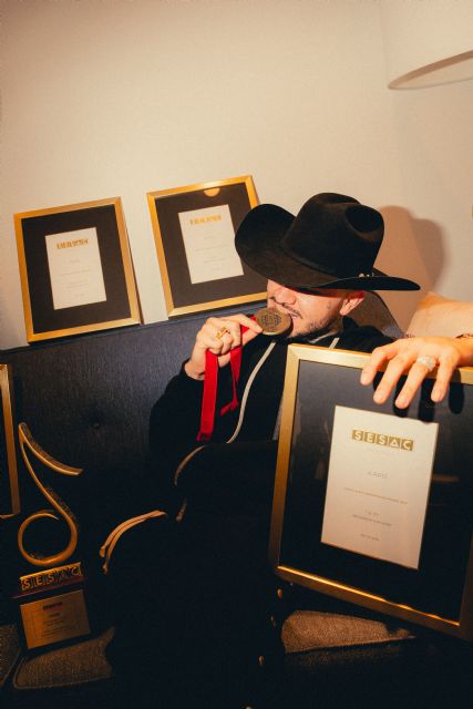 Kapo recibe reconocimiento como pop/latin rhythm songwriter of the year en los sesac awards - 4, Foto 4
