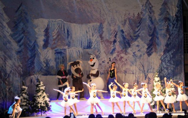 Puerto Lumbreras acoge el III Festival de Danza  a cargo de la Academia María Teresa Lazareno - 1, Foto 1
