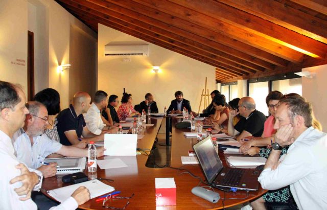 La Fundación Camino de la Cruz mantiene su primera reunión para estudiar el plan de contenidos del Jubilar 2017 - 2, Foto 2