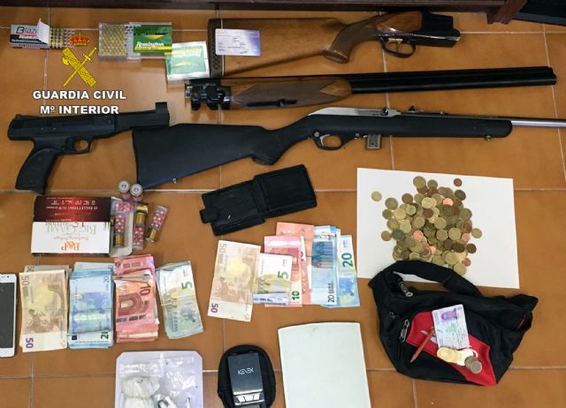 La Guardia Civil desmantela un ´clan familiar´ dedicado a la distribución de droga en La Aljorra - 4, Foto 4