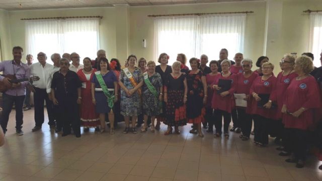 Los Talleres del Coro y Bailes de Salón de los Hogares de Pensionista, despiden curso - 1, Foto 1