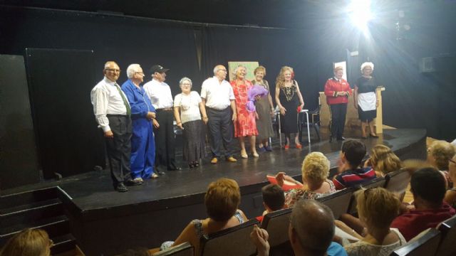 El taller de teatro de los hogares debuta con éxito en la Casa de la Cultura - 2, Foto 2