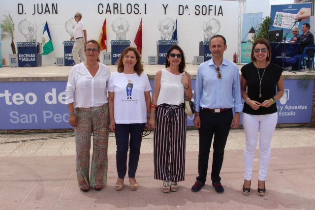 San Pedro del Pinatar reparte millones de euros en el Sorteo Extraordinario de Vacaciones de la Lotería nacional - 1, Foto 1