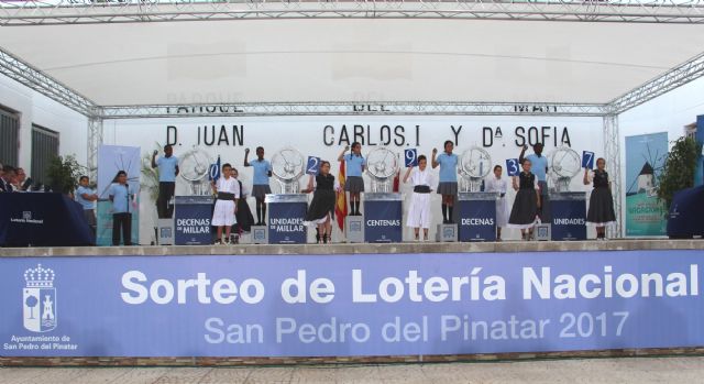 San Pedro del Pinatar reparte millones de euros en el Sorteo Extraordinario de Vacaciones de la Lotería nacional - 3, Foto 3
