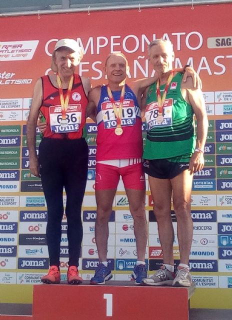 El velocista Ángel Salinas, triplete de oro en el campeonato de España de veteranos - 1, Foto 1