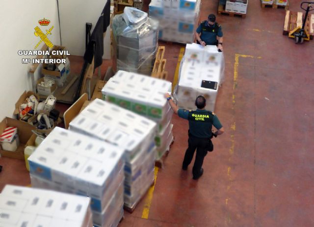 La Guardia Civil desmantela un grupo delictivo dedicado a la sustracción  y venta ilícita de productos de limpieza - 1, Foto 1
