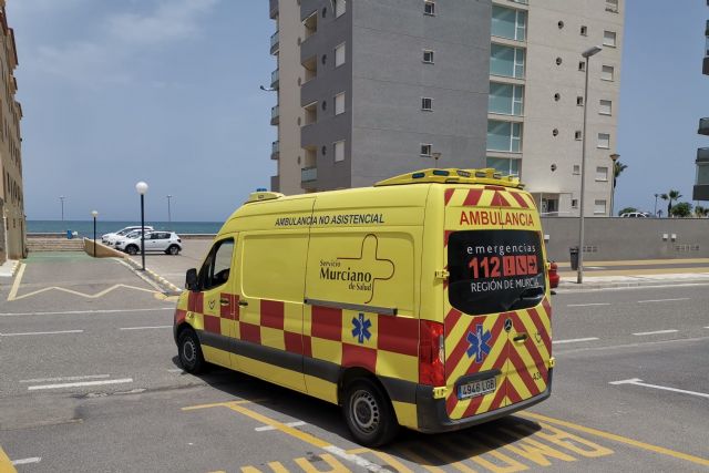 Transporte Sanitario Región de Murcia refuerza con 6 ambulancias los servicios de urgencia y de hemodiálisis en las principales playas de la Región - 1, Foto 1