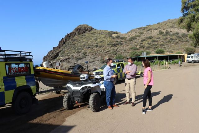 Siete socorristas, tres embarcaciones, una moto acuática, dos todoterrenos y un ATV-QUAD 4x4 garantizarán la seguridad, cada día, en la costa lorquina y en la playa fluvial de Coy - 2, Foto 2
