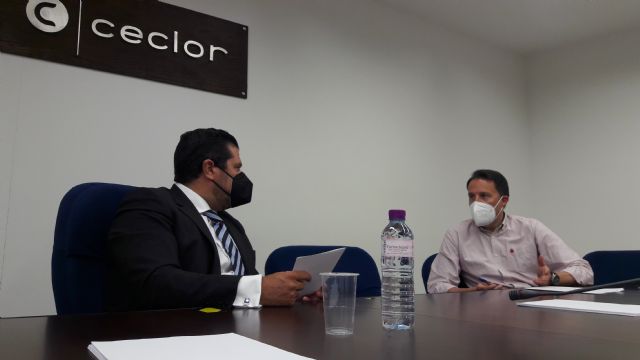 Fulgencio Gil mantiene un encuentro de trabajo con el nuevo presidente de Ceclor, Juan Jódar, y traslada su preocupación por el retraso de proyectos en Lorca - 2, Foto 2
