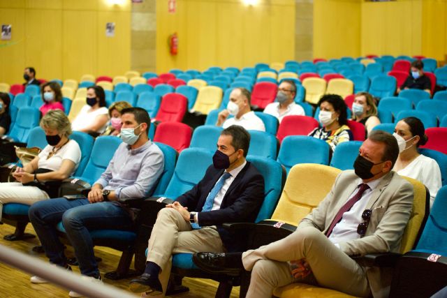 Los ayuntamientos de la Región se comprometen a no dejar a ningún estudiante atrás de la UMU - 3, Foto 3