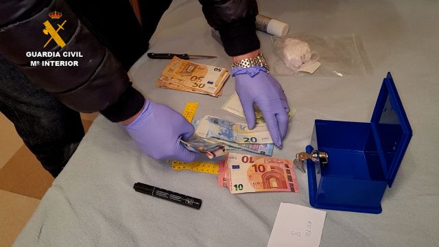 La Guardia Civil ha detenido a 26 personas, como presuntas autoras de los Delitos Contra la Salud Pública y Pertenencia a Organización Criminal - 4, Foto 4