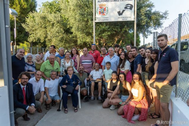Alfonso Gómez Celdrán, homenajeado en San Félix por su contribución a la creación del campo de bolos cartageneros en el barrio - 1, Foto 1