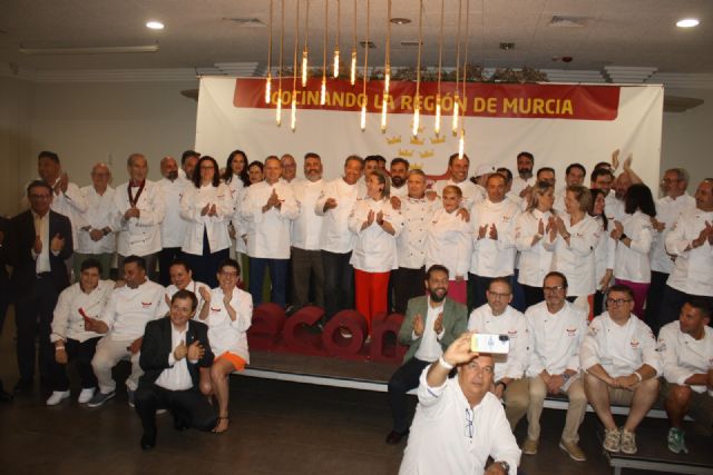 La gala de Jecomur da a conocer a los mejores jóvenes cocineros de la Región - 1, Foto 1