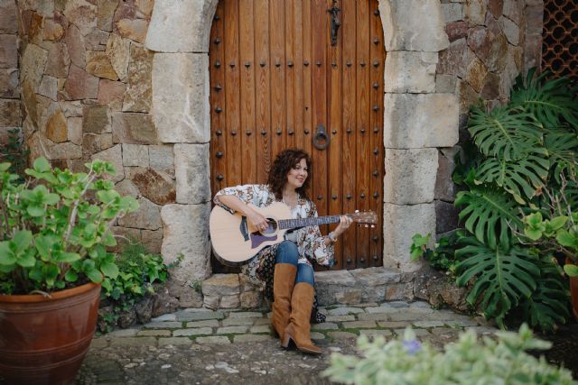 Del chat a la canción: así nació el nuevo éxito de Elena Ley inspirado en una fan - 3, Foto 3