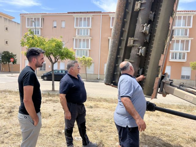 El Ayuntamiento refuerza los trabajos de limpieza y desbroce de solares y caminos con nueva maquinaria - 1, Foto 1