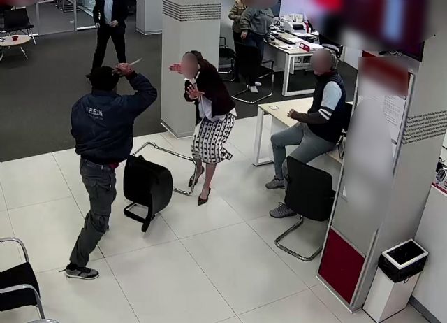 La Guardia Civil detiene a un atracador de gasolineras y bancos de San Javier - 2, Foto 2