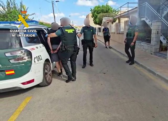 La Guardia Civil detiene a un atracador de gasolineras y bancos de San Javier - 5, Foto 5