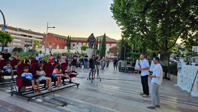 Caravaca activa la cuenta atrás para su 45&ordf; Semana de Teatro con un espectáculo participativo en la calle - 3, Foto 3