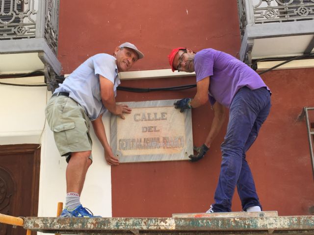 Las placas de las nuevas calles ya lucen en Blanca - 2, Foto 2