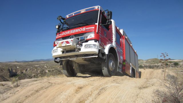 Los Bomberos de Murcia realizan un curso de conducción 4x4. - 2, Foto 2