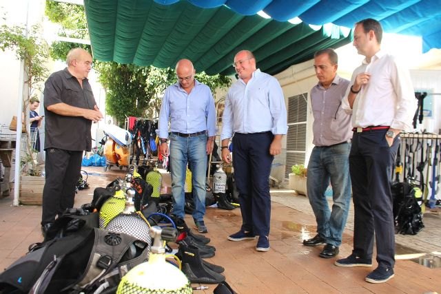 Pedro Antonio Sánchez: La Región de Murcia es el mejor lugar de España para practicar buceo - 1, Foto 1