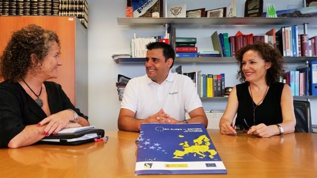 Los mayores de 35 años cuentan ya con un programa de ayudas para encontrar empleo en Europa - 1, Foto 1
