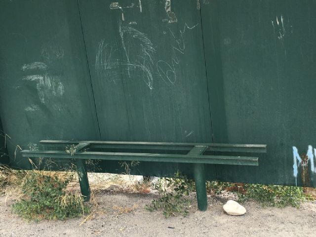 El PSOE exige al PP que aproveche el mes de agosto para renovar las paradas de autobús escolar abandonadas en pedanías - 5, Foto 5