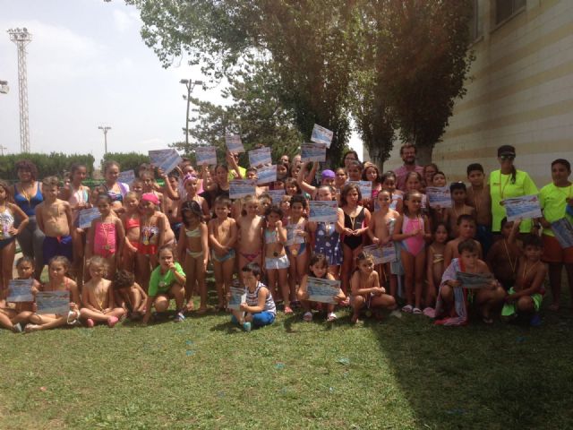 Un total de 560 personas han participado en los cursos de natación en las piscinas municipales - 3, Foto 3