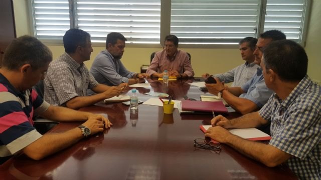 El Gobierno regional insta al Ministerio a que no aplique las tarifas del agua hasta que no haya trasvases - 1, Foto 1