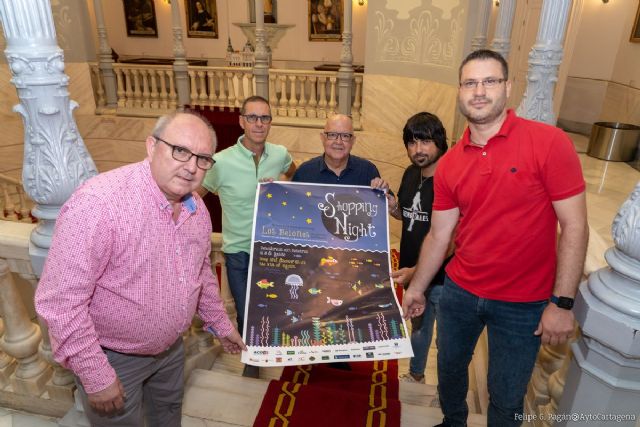 Los Belones se convierte por primera vez en un bulevar peatonal en la VII Shopping Night - 1, Foto 1