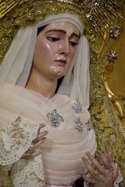 La madre de Dios de Alcalá del Río ataviada para el periodo estival - 4, Foto 4