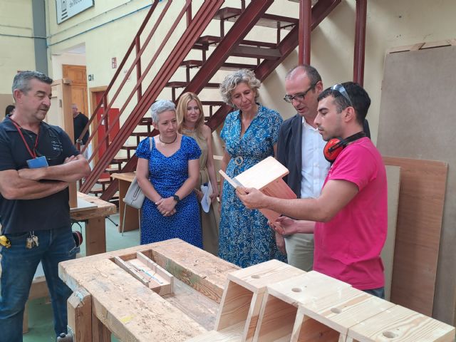 Destinan 13,8 millones de euros para que ayuntamientos y asociaciones sin ánimo de lucro formen y empleen a 550 parados - 3, Foto 3