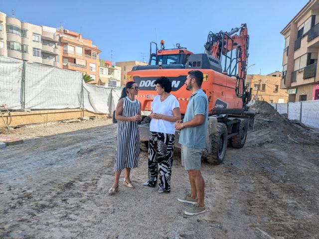 El Ayuntamiento de Puerto Lumbreras inicia las obras de renovación integral de la plaza Región Murciana - 4, Foto 4