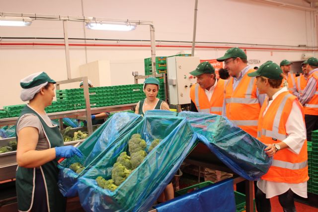 Pedro Antonio Sánchez: Estamos trabajando para que este mismo mes haya un riego de socorro al Campo de Cartagena - 2, Foto 2