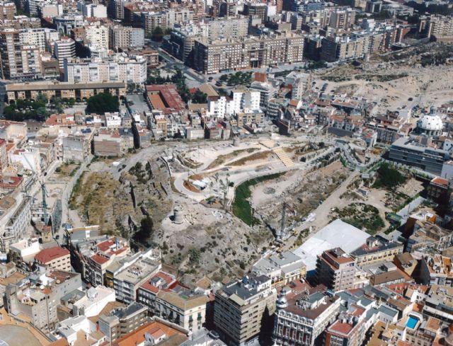 El BORM publica la subasta de cinco parcelas muncipales en el Molinete y El Ensanche - 1, Foto 1