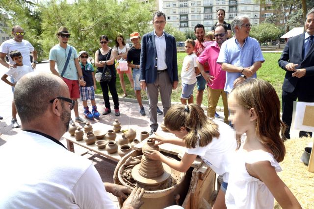 Los animales y las tradiciones de la Huerta se trasladan a los jardines de Teniente Flomesta - 1, Foto 1