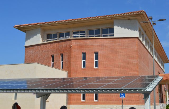 Comienza la instalación del sistema fotovoltaico de la Casa de la Cultura Pedro Serna - 1, Foto 1
