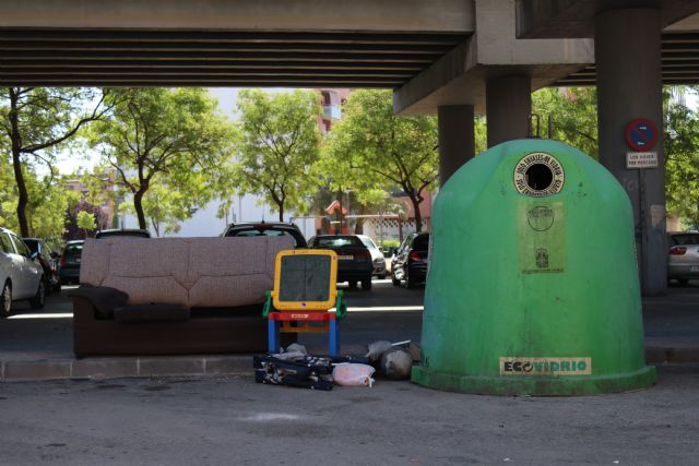 Enrique Lorca: El centro de Murcia aprobará en limpieza, pero en barrios y pedanías está entre el deficiente y el muy deficiente - 1, Foto 1