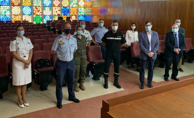 El consejero de Salud se reúne con responsables de las Fuerzas Armadas para coordinar las labores de rastreo - 2, Foto 2