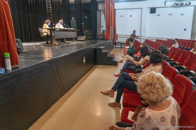 El Consejo de Comercio da luz verde al desarrollo del Plan Sombra y al estudio para la colocación de aseos públicos - 1, Foto 1