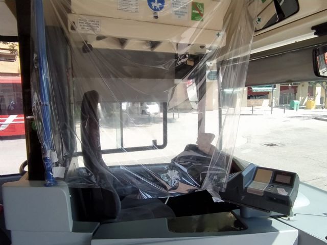 Dos positivos de COVID-19 entre los conductores de la UTE de Transportes Murcia - 1, Foto 1