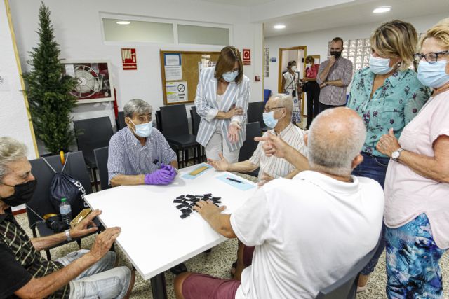 Los centros sociales de personas mayores dependientes de la Comunidad permanecerán abiertos durante todo el día a partir de hoy - 1, Foto 1